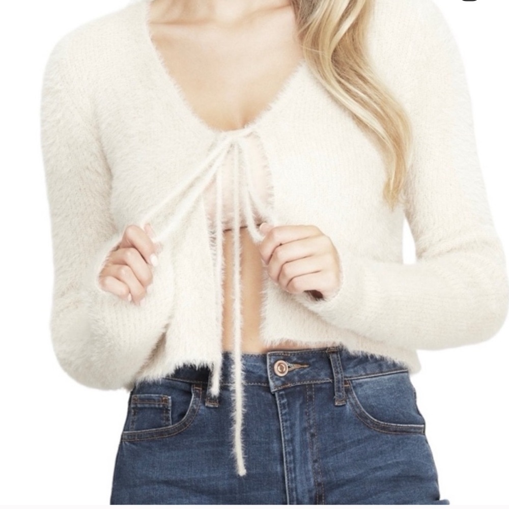 Adorable Hollister tie-front cream Cardigan XS